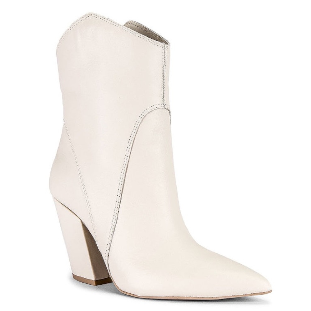 NWT, Dolce Vita Nestly Booties, ivory, size 8.5